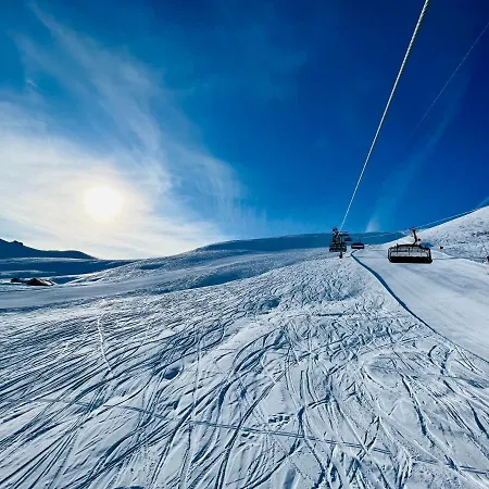 3 Bedroom In Front Of