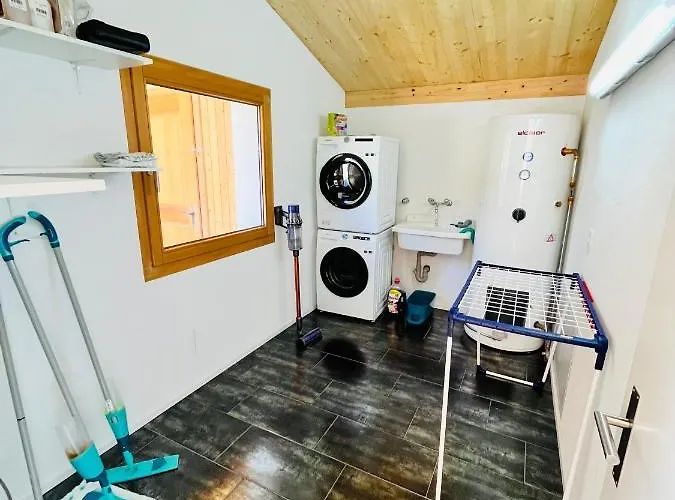 Appartement 3 Bedroom In Front Of Obersaxen