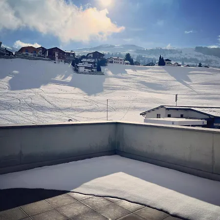 3 Bedroom In Front Of Apartmán Obersaxen